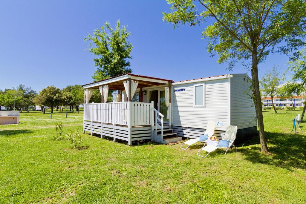 Quality Mobile Homes In Camping Kazela Медулин Екстериор снимка